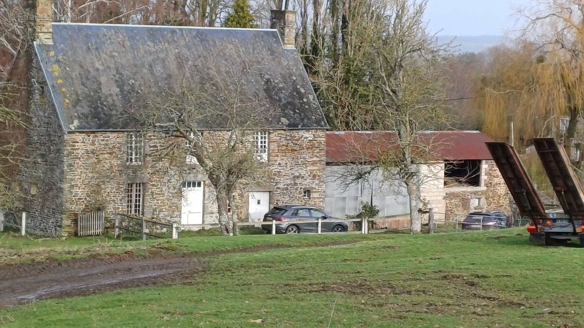 Maison à MONTILLY-SUR-NOIREAU