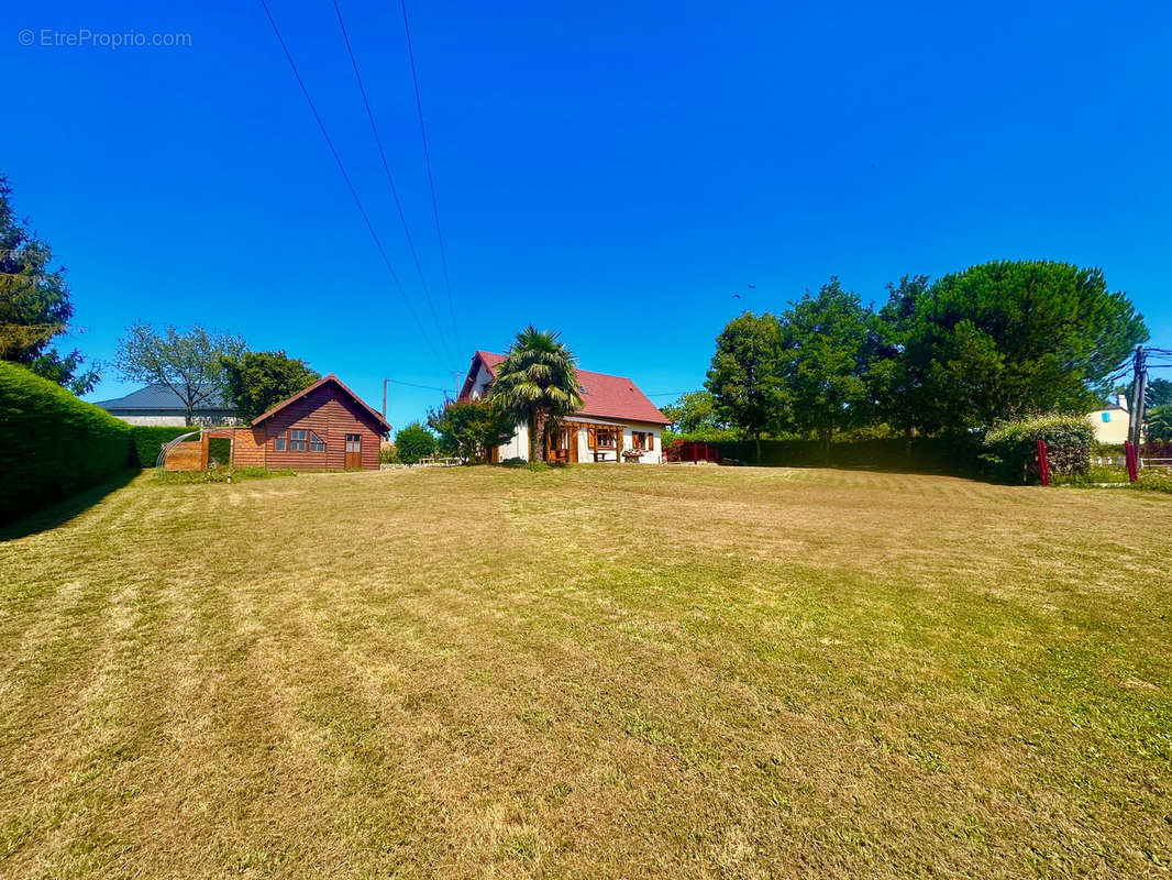 Maison à ESLOURENTIES-DABAN