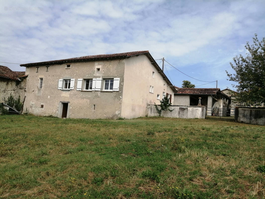 Maison à SAINT-SEVERIN