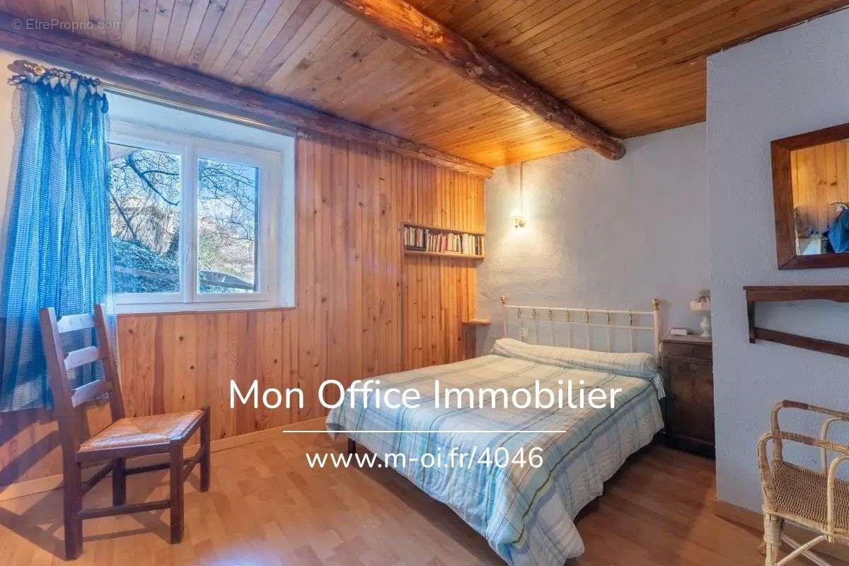 Appartement à CHATEAUROUX-LES-ALPES