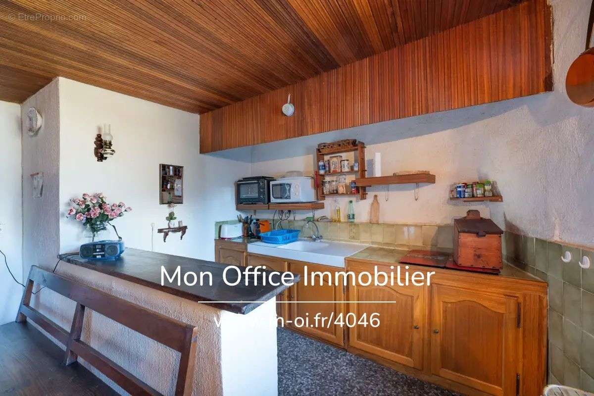 Appartement à CHATEAUROUX-LES-ALPES