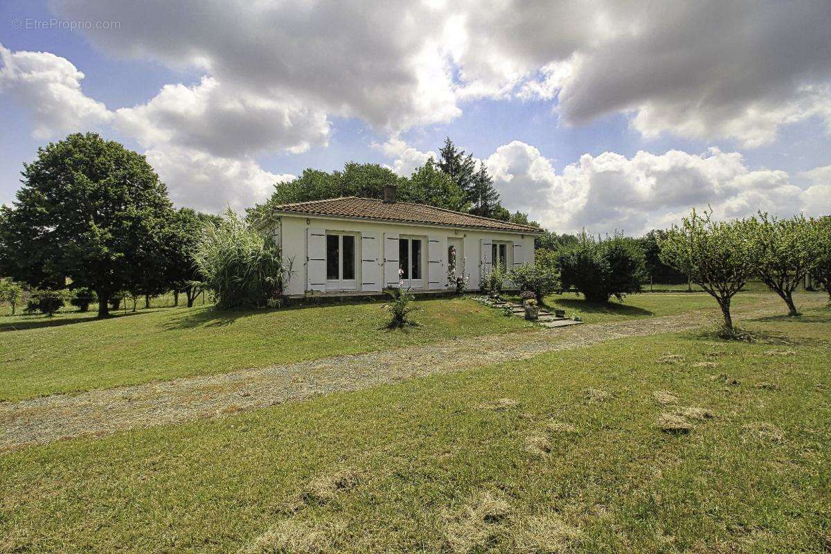 Maison à TERNANT