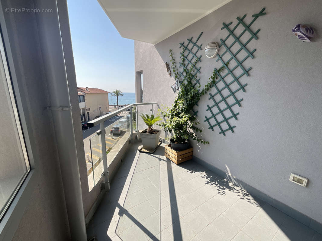 Appartement à CAGNES-SUR-MER