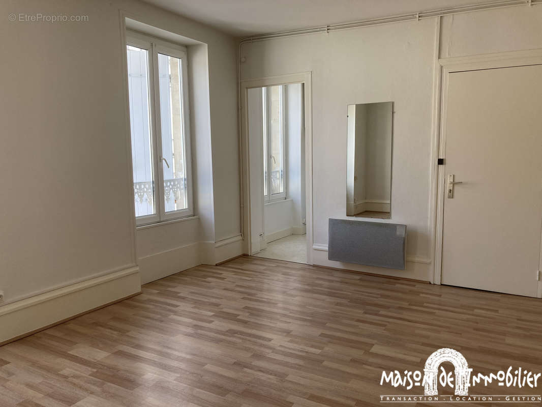 Appartement à COGNAC