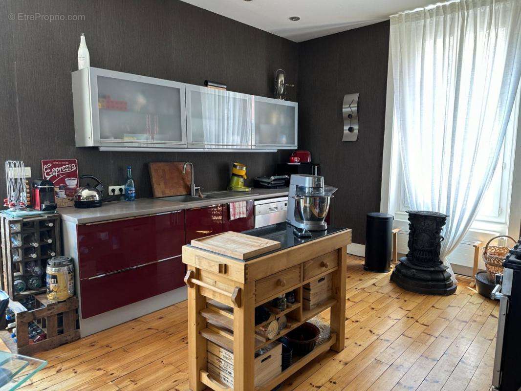 Appartement à SAINT-ETIENNE