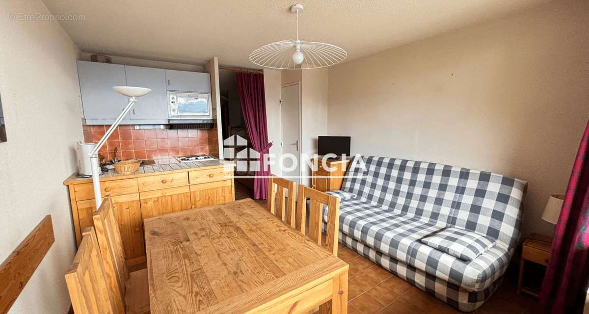 Appartement à SAINT-FRANCOIS-LONGCHAMP