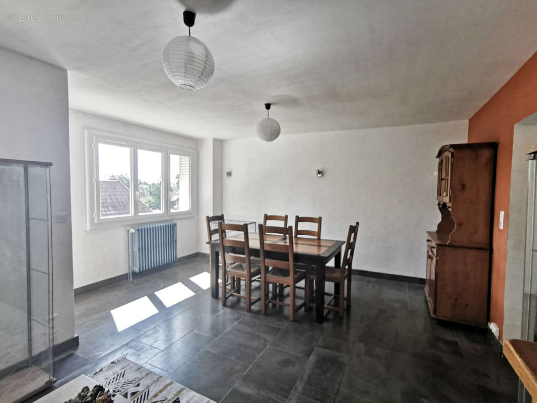 Appartement à MONTALIEU-VERCIEU