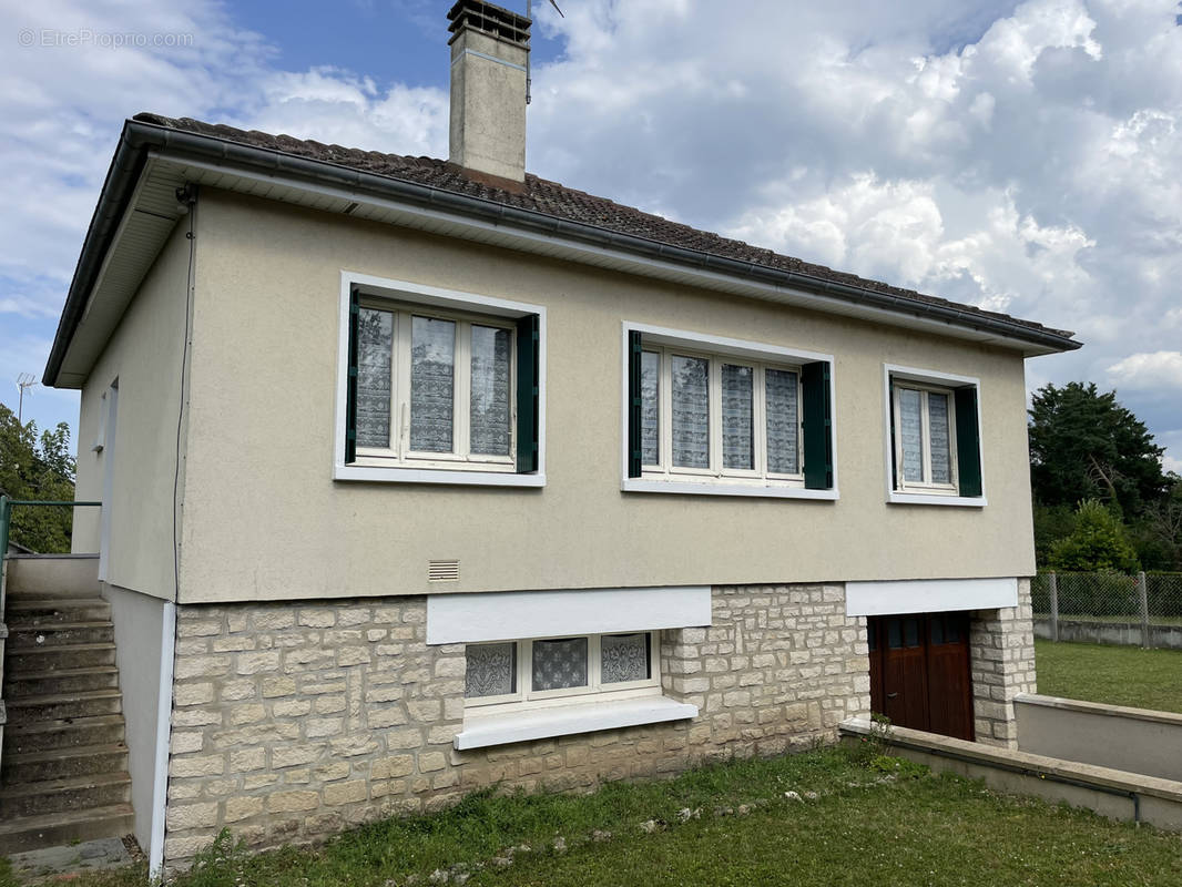 Maison à BONNY-SUR-LOIRE