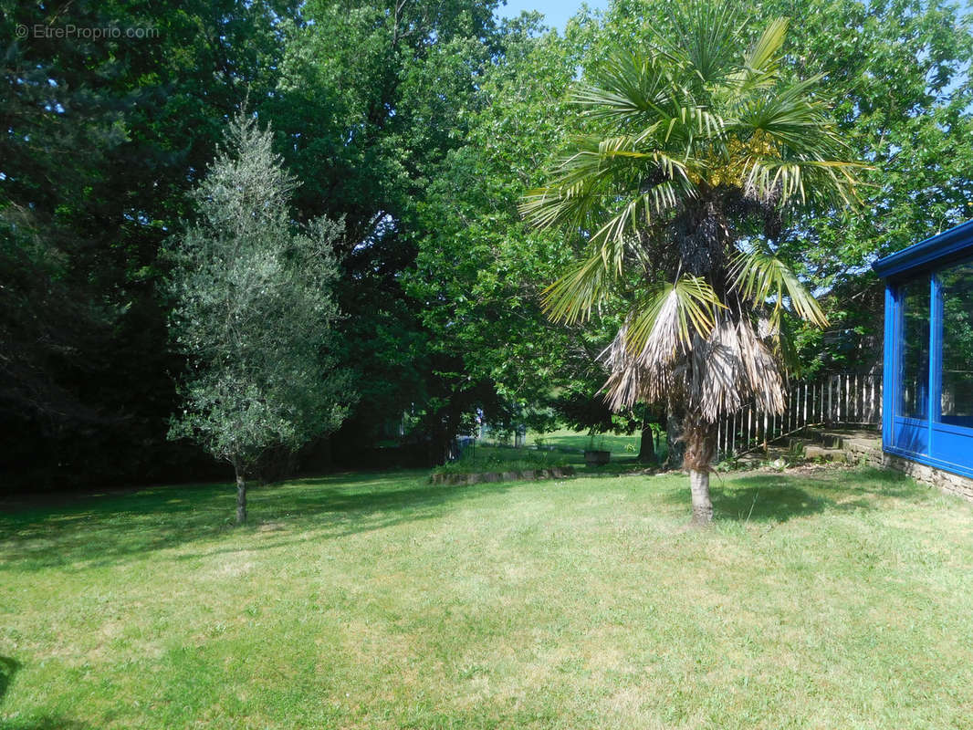 Maison à SAINT-YRIEIX-LA-PERCHE