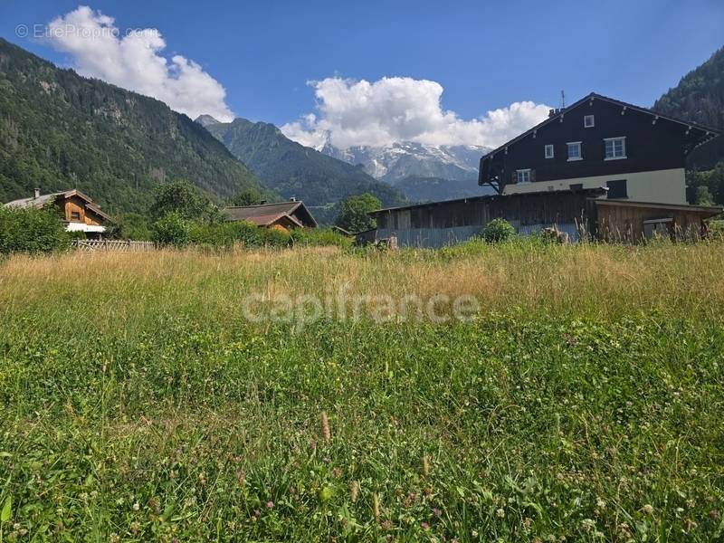 Terrain à SAINT-GERVAIS-LES-BAINS