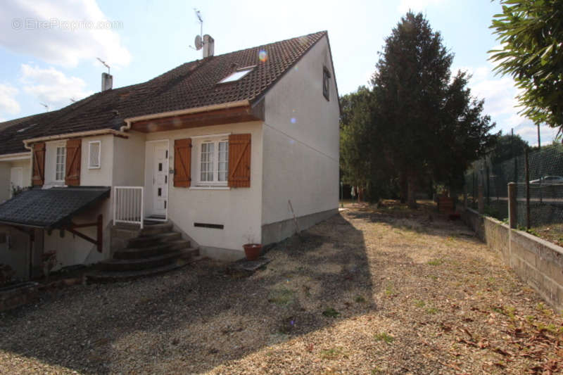 Maison à CHATELLERAULT