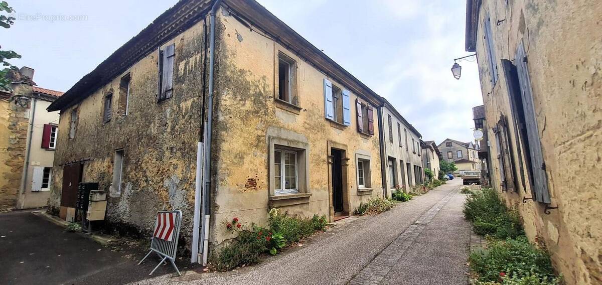 Maison à NOGARO