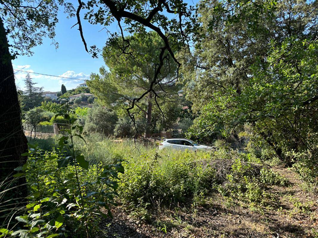 Terrain à DRAGUIGNAN