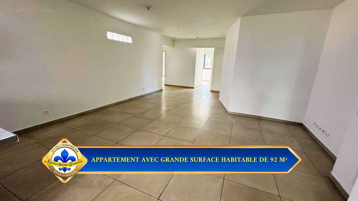 Appartement à SAINT-DENIS