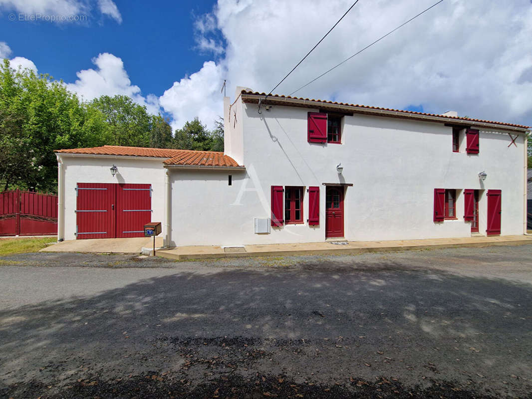 Maison à SAINT-MATHURIN