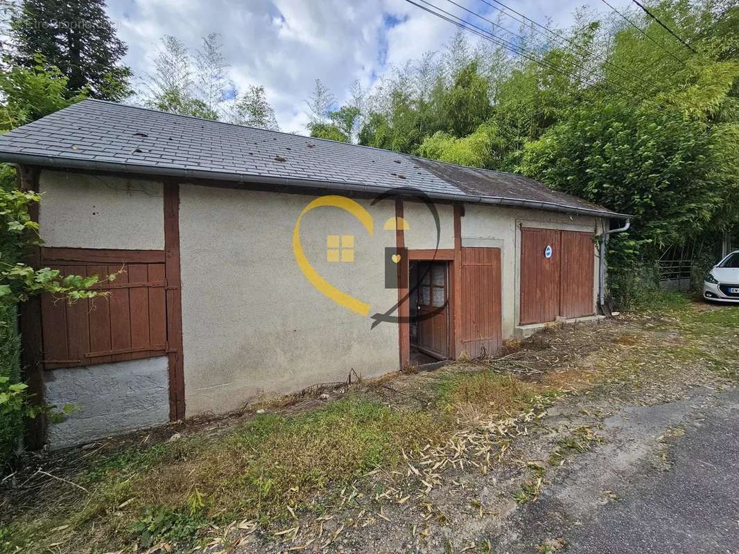 Maison à LA CHAPELLE-D&#039;ANGILLON