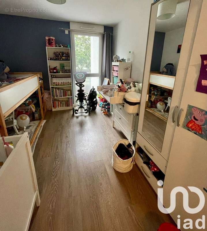 Photo 4 - Appartement à GENNEVILLIERS