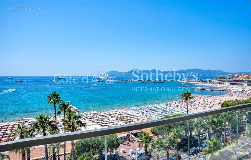 Appartement à CANNES