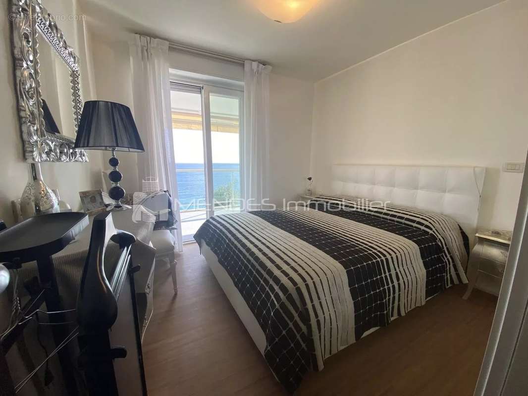 Appartement à ROQUEBRUNE-CAP-MARTIN