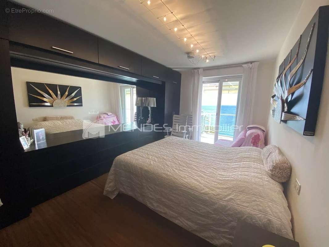 Appartement à ROQUEBRUNE-CAP-MARTIN