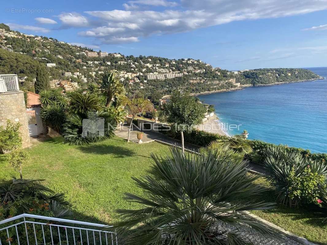 Appartement à ROQUEBRUNE-CAP-MARTIN