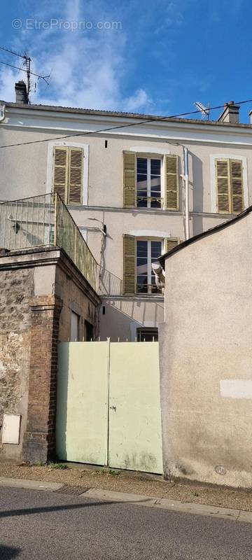 Appartement à MANTES-LA-JOLIE