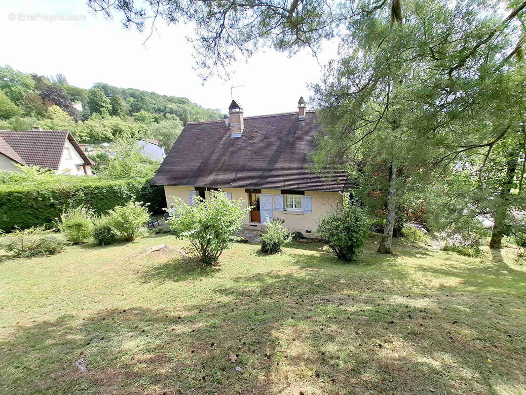 Maison à LONS-LE-SAUNIER