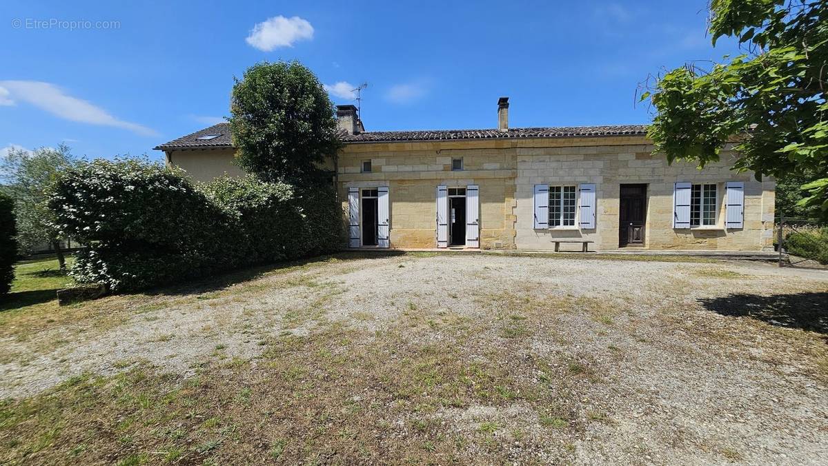 Maison à PUYNORMAND