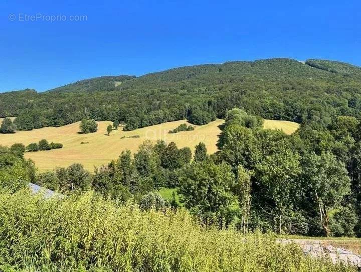 Terrain à AILLON-LE-JEUNE