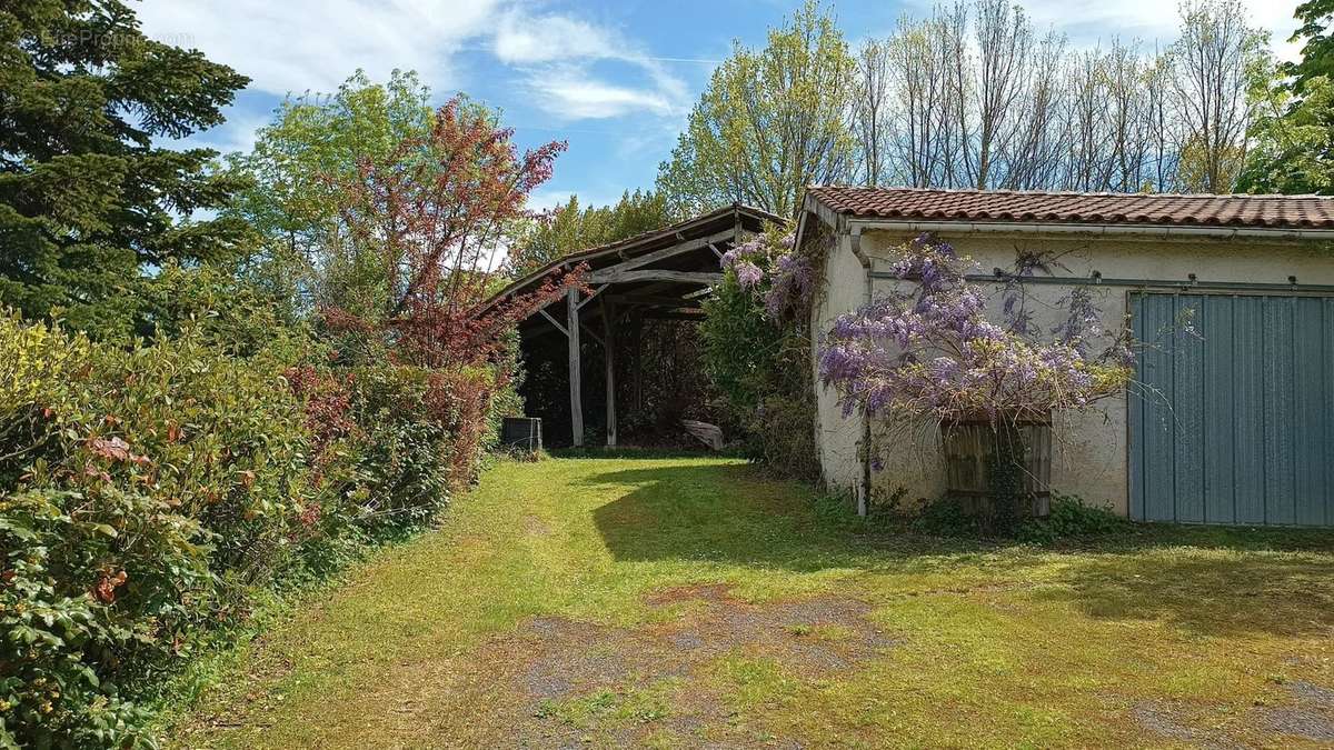 Maison à CHALAIS