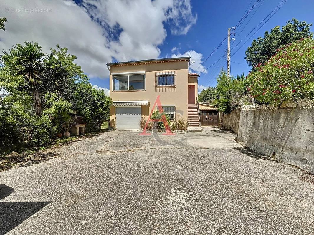 Maison à CAGNES-SUR-MER