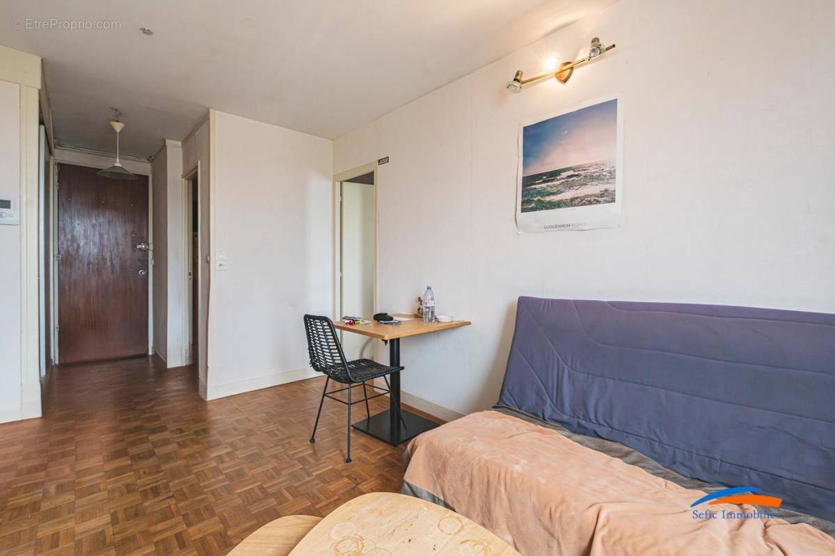   - Appartement à REIMS