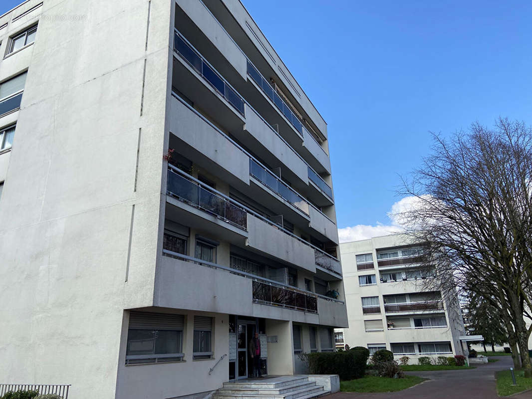 Appartement à CHEVILLY-LARUE