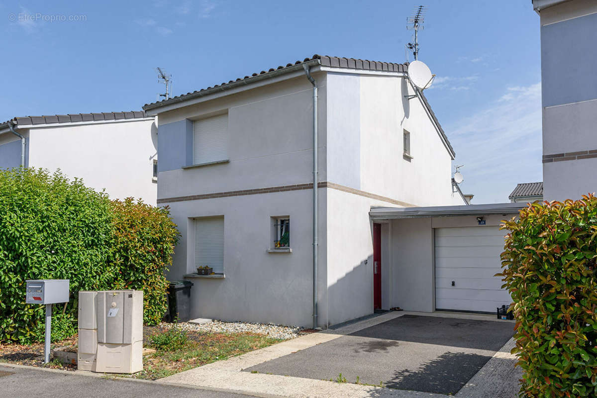 Maison à CASTELGINEST