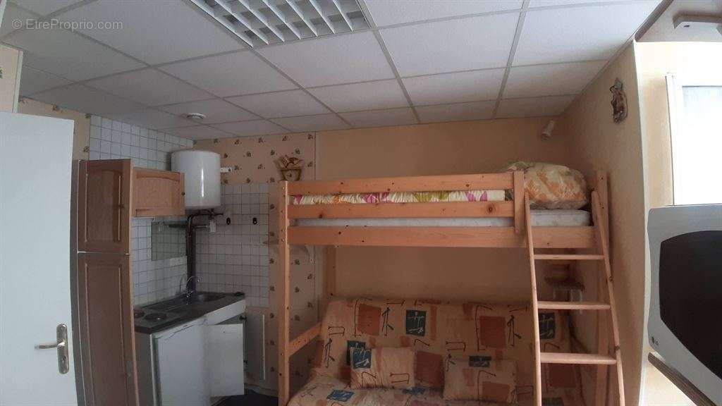 Appartement à EAUX-BONNES