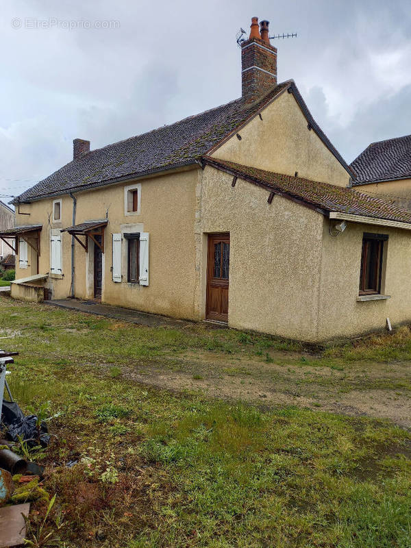 Maison à SAINT-SAUVEUR-EN-PUISAYE