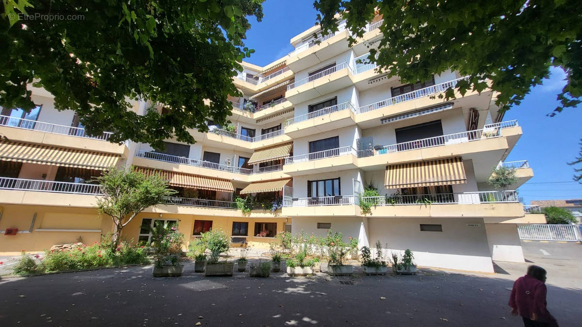 Appartement à ROMANS-SUR-ISERE