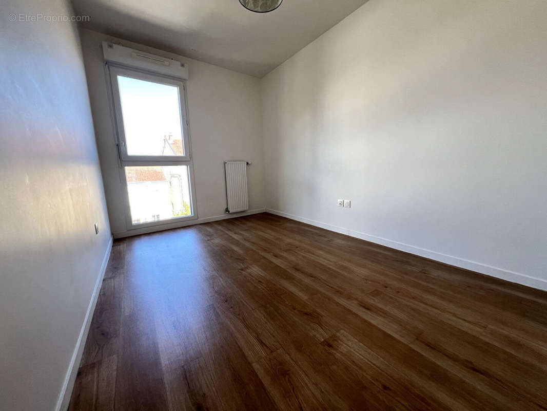 Appartement à NANTERRE