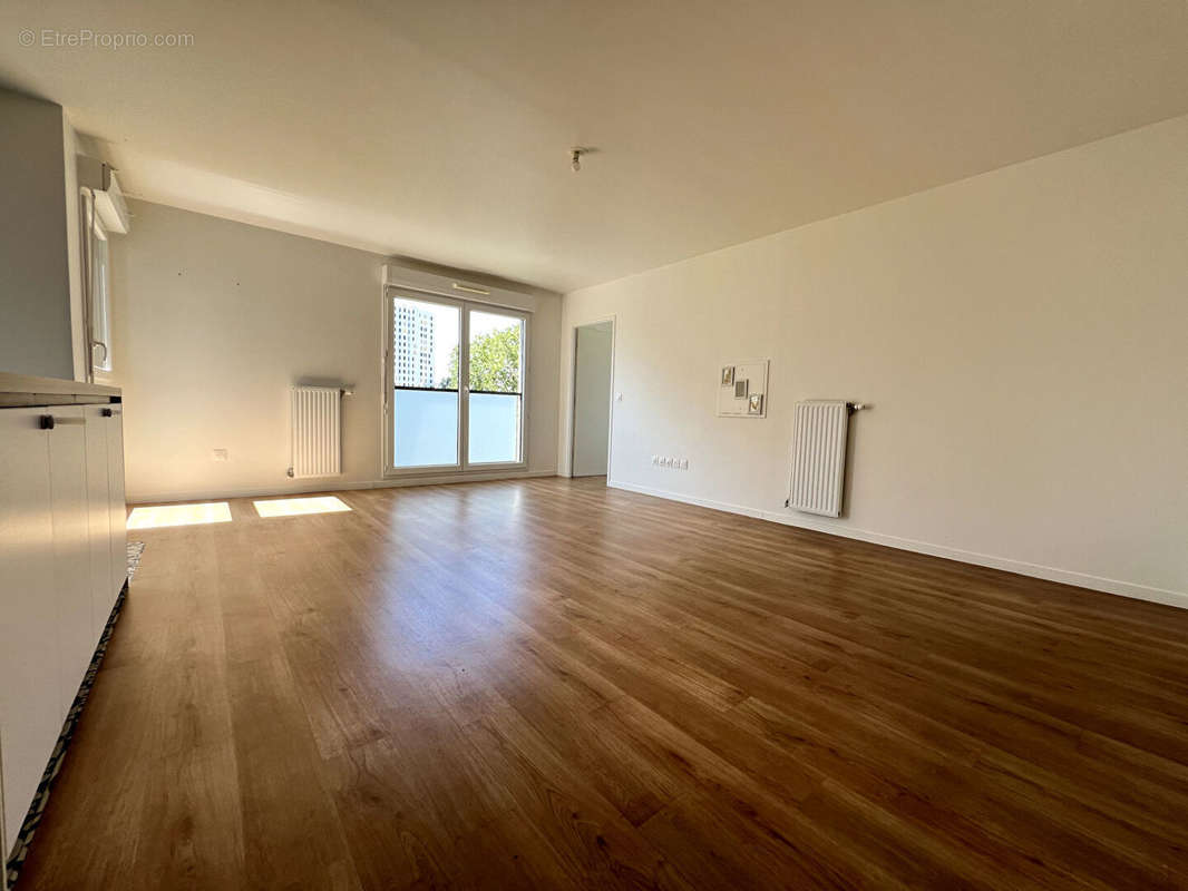 Appartement à NANTERRE