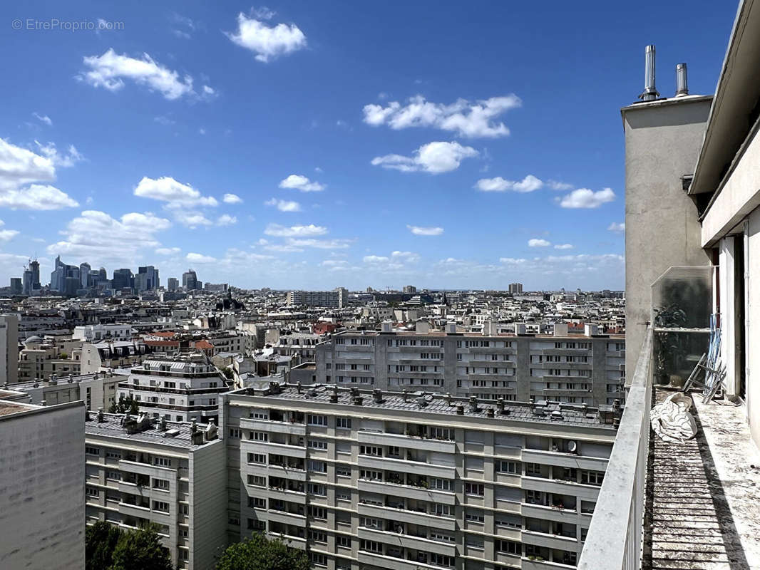 Appartement à LEVALLOIS-PERRET