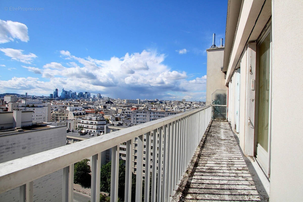 Appartement à LEVALLOIS-PERRET