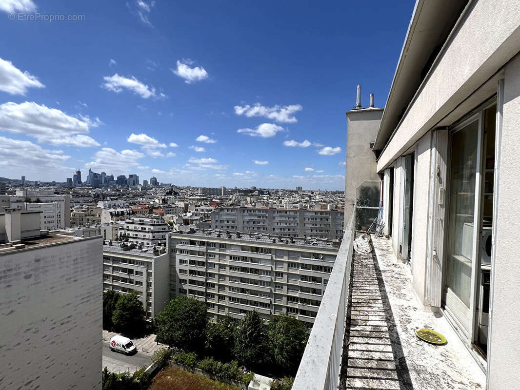 Appartement à LEVALLOIS-PERRET