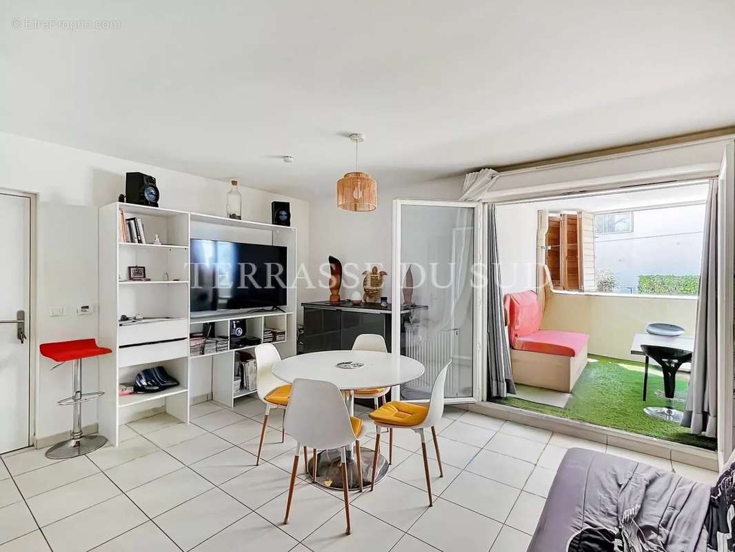 Appartement à MARSEILLE-8E