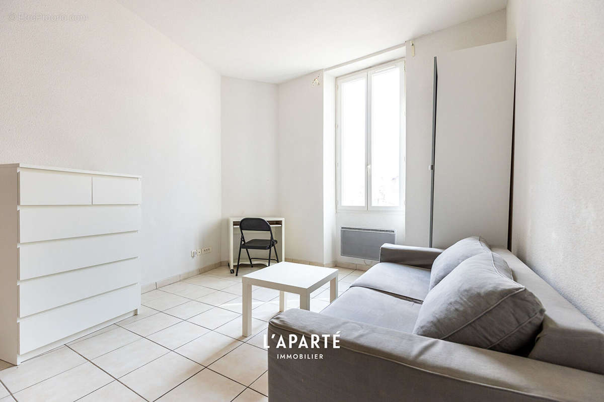 Appartement à MARSEILLE-7E