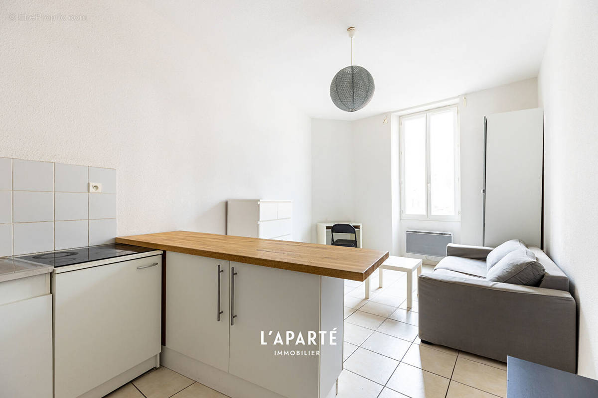 Appartement à MARSEILLE-7E