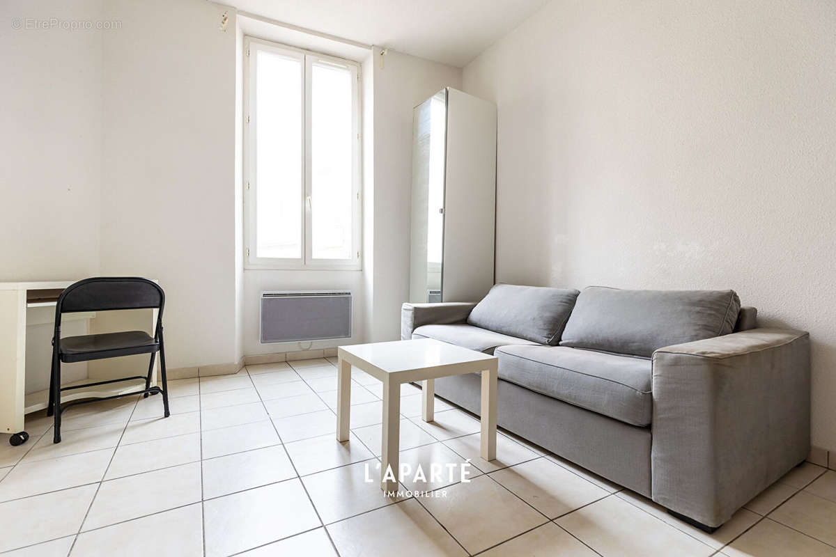 Appartement à MARSEILLE-7E