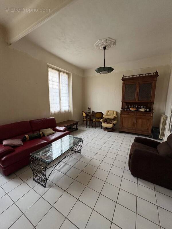 Appartement à MARSEILLE-7E