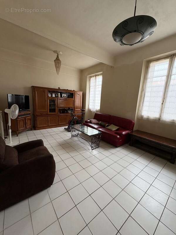 Appartement à MARSEILLE-7E