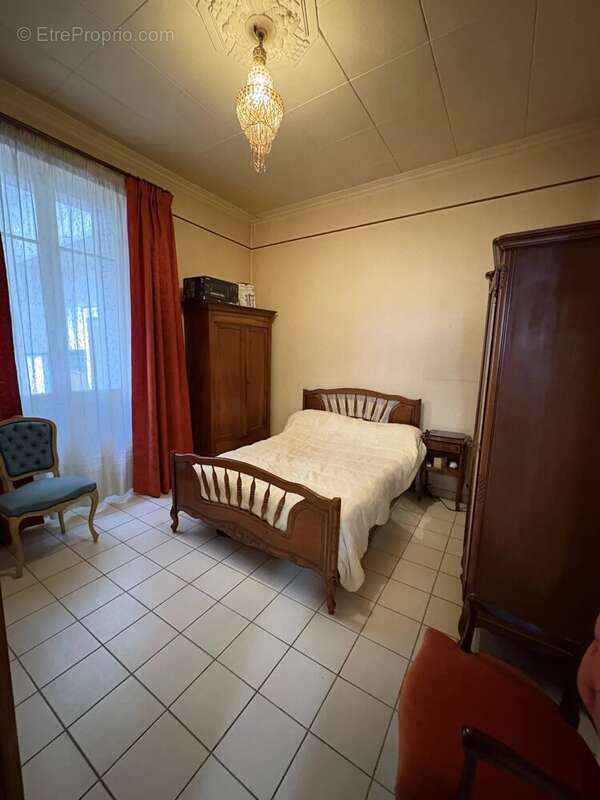 Appartement à MARSEILLE-7E