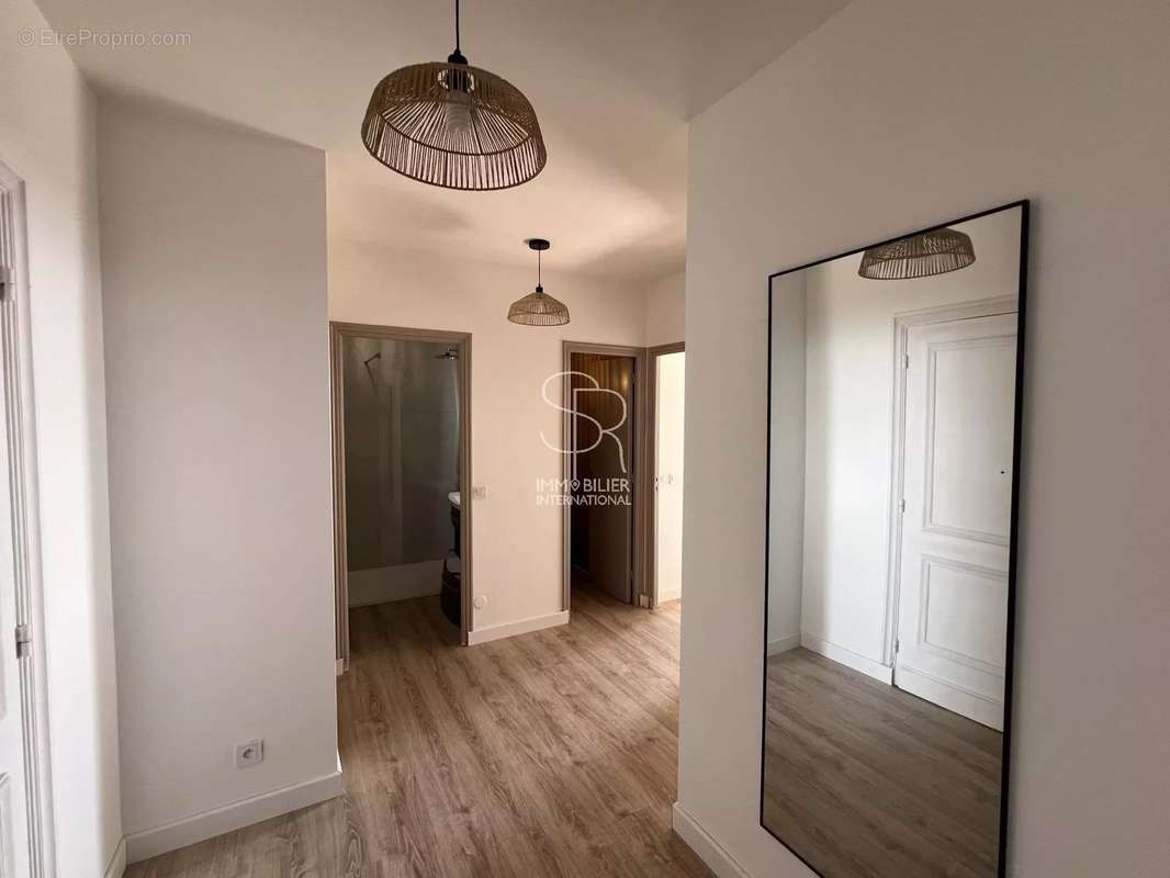 Appartement à VILLENEUVE-LOUBET